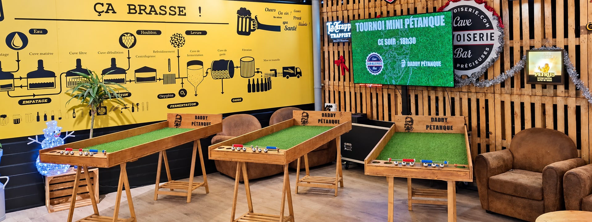 Trois tables Daddy Pétanque installées à la Cervoiserie
